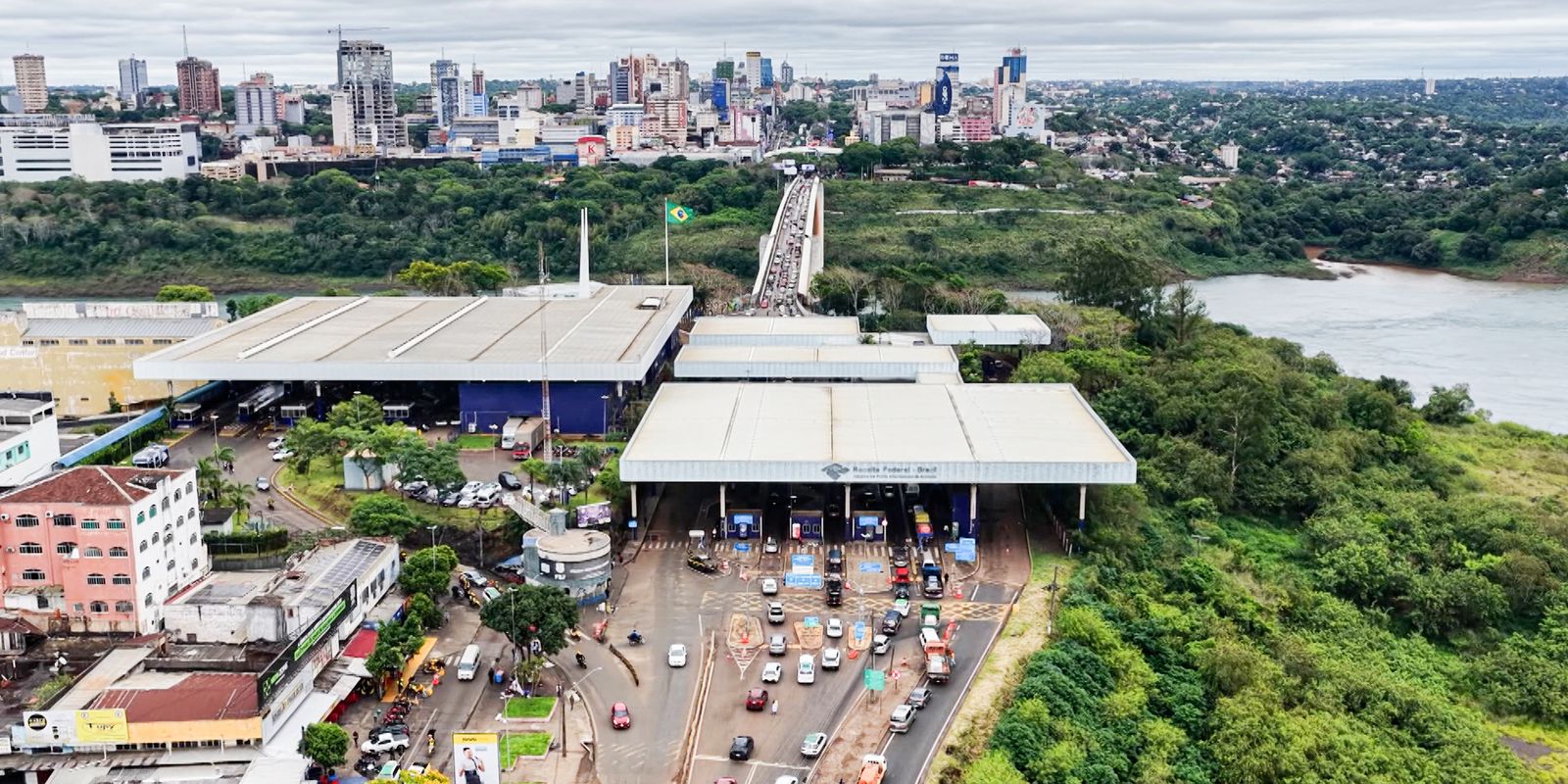 Crimes na tríplice fronteira são tema do Caminhos da Reportagem