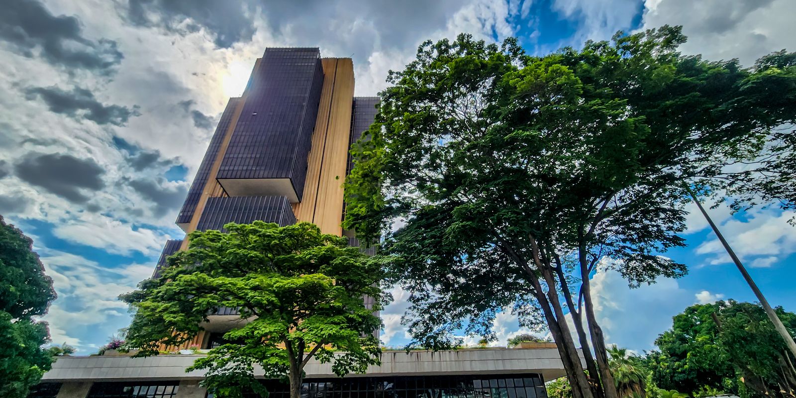 Copom eleva taxa básica de juros da economia pela sétima vez seguida