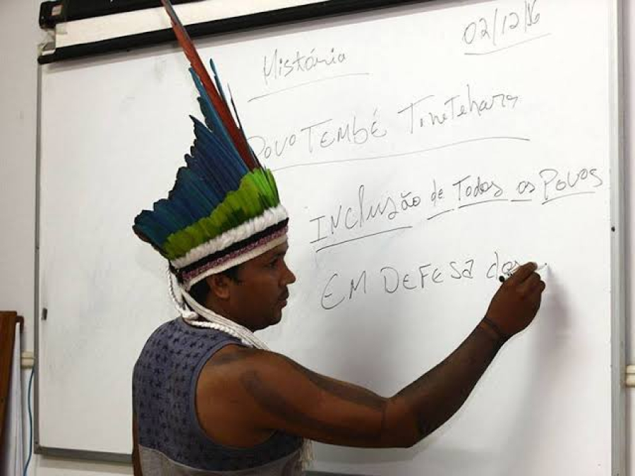 Rio de Janeiro forma a primeira turma de professor indígena