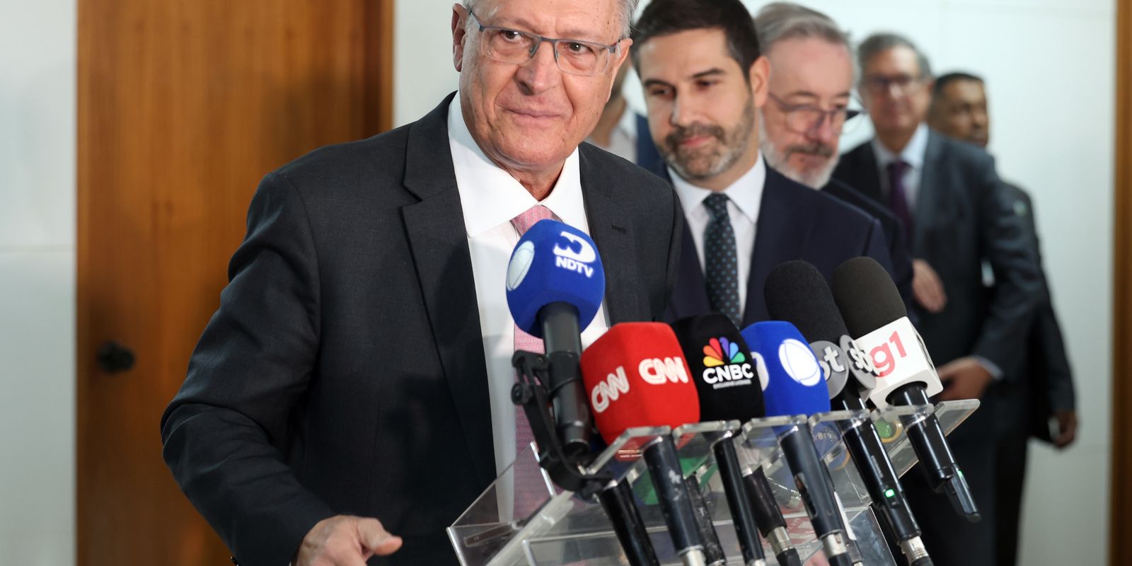 Empresas e Governo Federal discutem impacto do tarifaço nas operações
