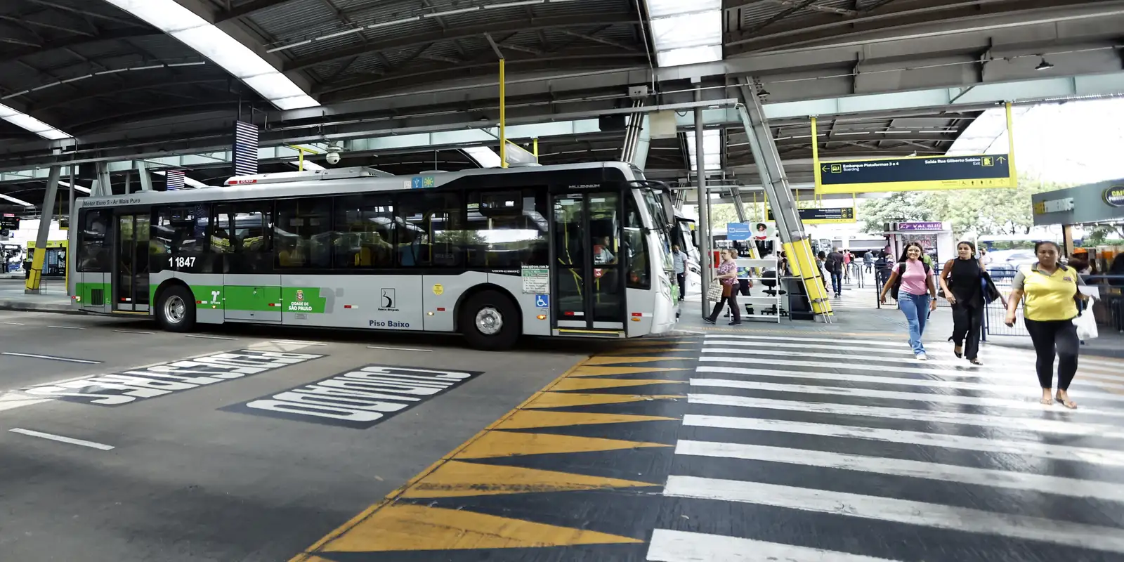 Servidor público é acusado de ser um dos depredadores de ônibus em SP