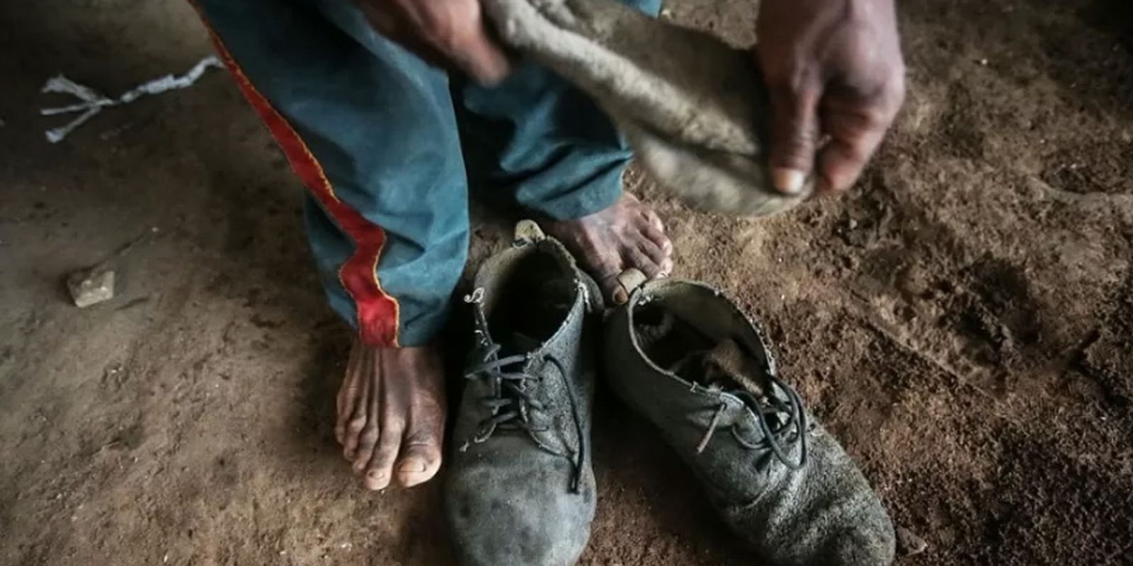 MG: 18 trabalhadores são resgatados em carvoarias clandestinas