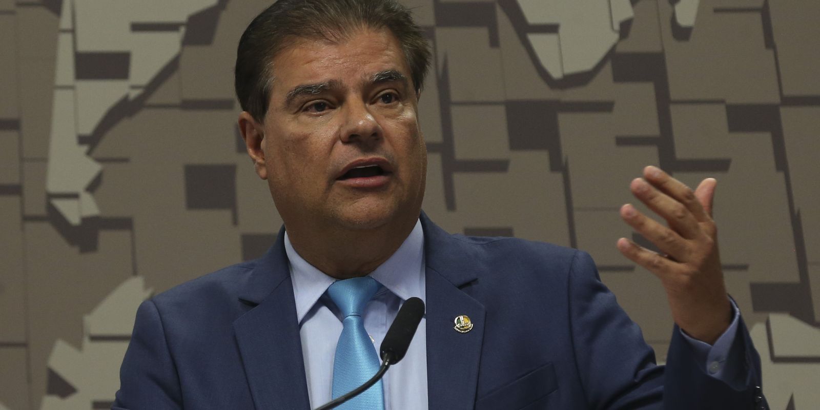 Comitiva de senadores vai aos EUA para tentar reverter tarifaço