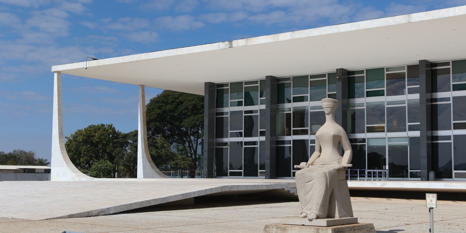 Ministros do STF elogiam recondução de Gonet à PGR