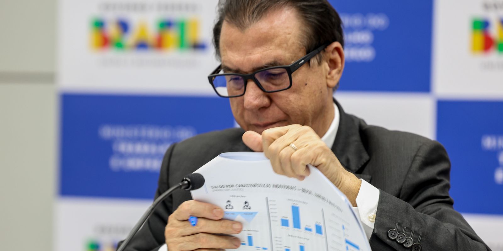 Brasil abre quase 130 mil postos de trabalho formais em julho