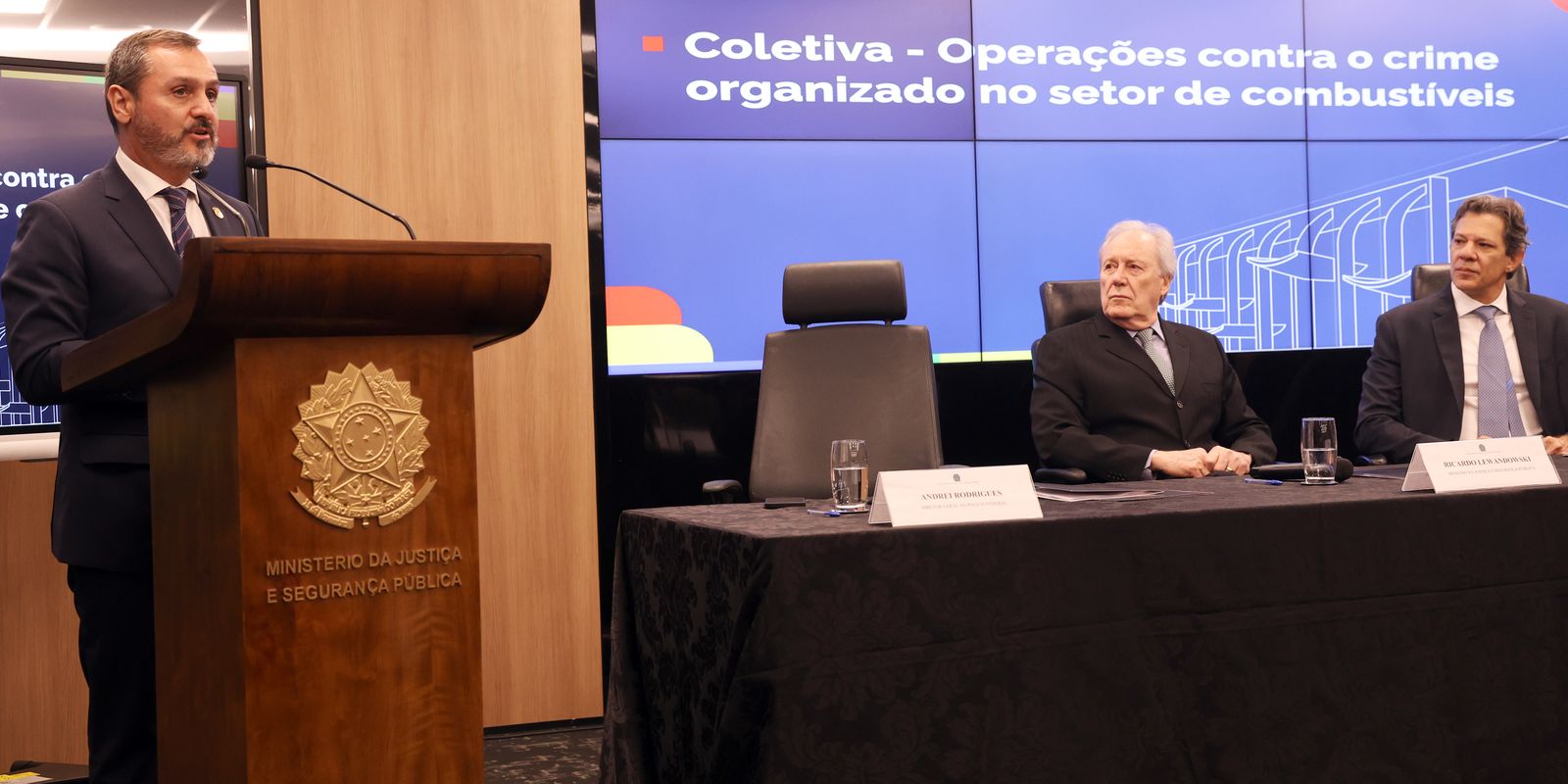 Lula: megaoperação é a maior resposta do Estado ao crime organizado
