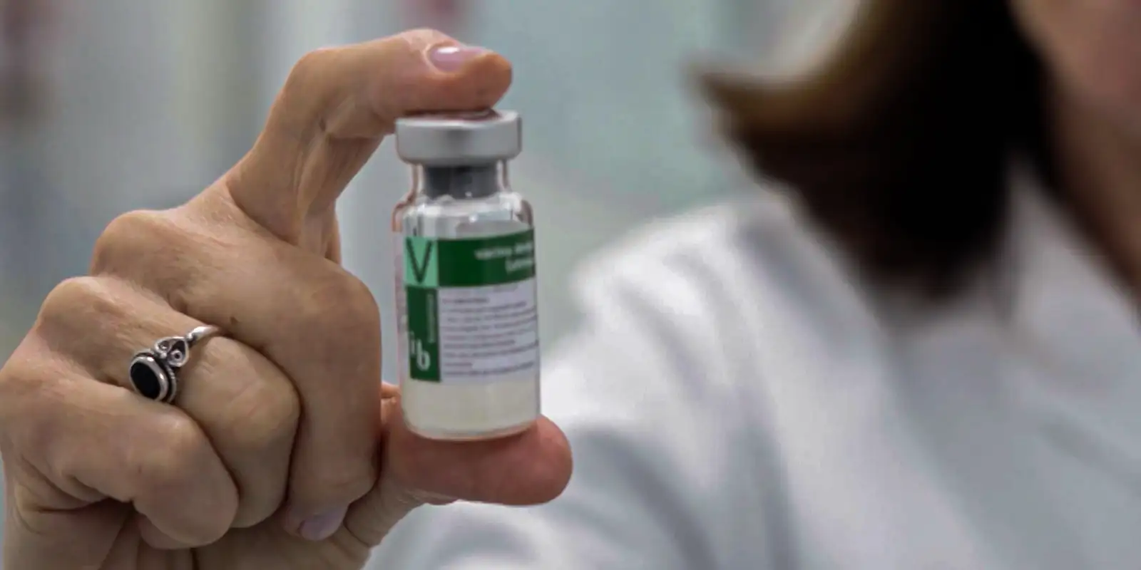 Fiocruz comprova eficácia da vacina da dengue em adolescentes
