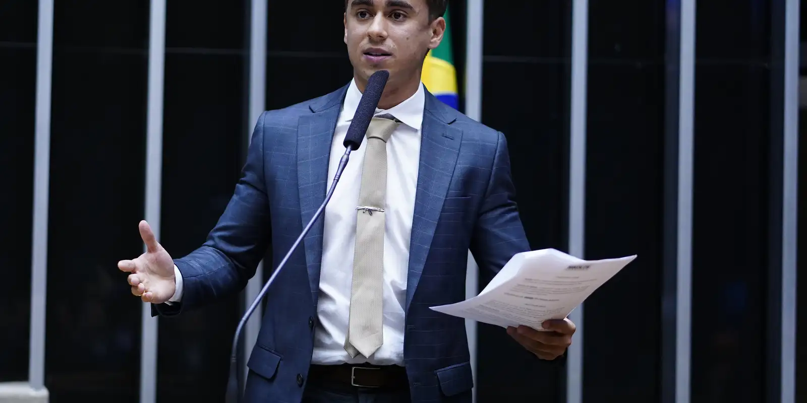 Justiça aumenta indenização que Nikolas terá de pagar a Felipe Neto