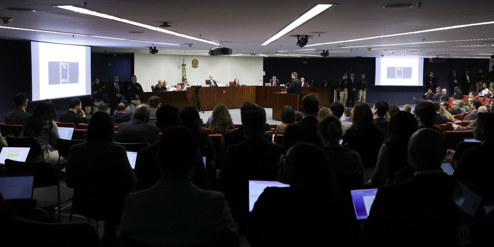 Professor avalia: acusação contra núcleo 1 da trama golpista é robusta